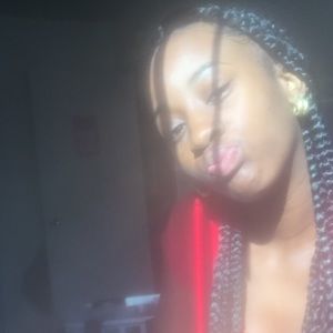 Meet your Posher, Zareiana